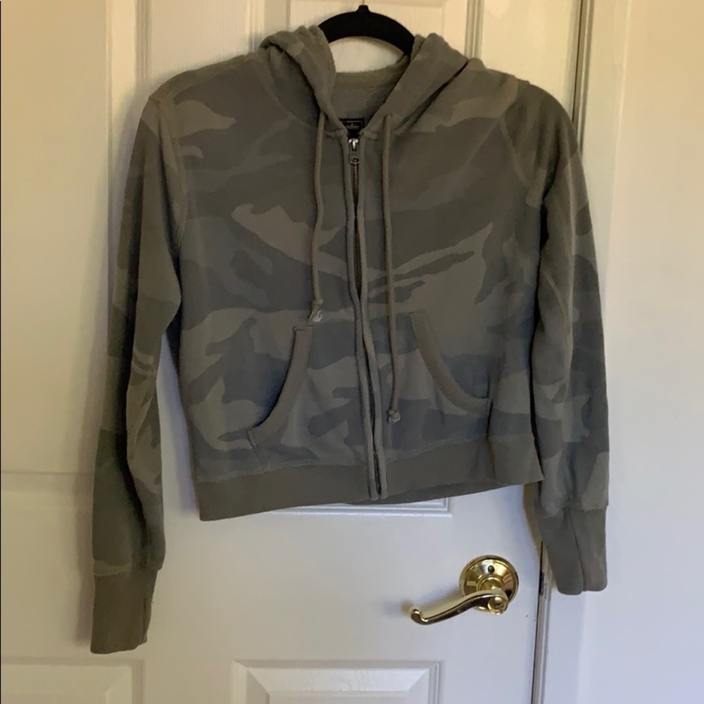 Super cute camo Abercrombie and Fitch zip up